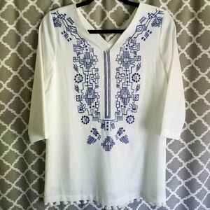 Unpublished Victor Embroidered Tunic White XS…